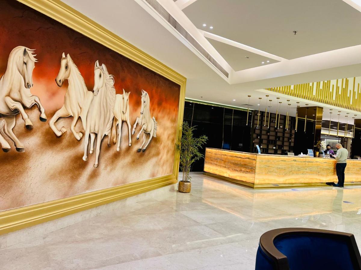 Juffair Boulevard & 4*